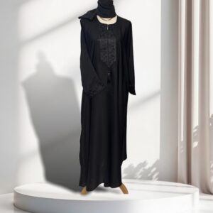 Abaya Noire brodée pompon et fleurs